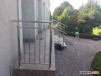 Poręcze na klatce schodowej z chromoniklu oraz balustrady zewnętrzne - Przedszkole Boguchwała